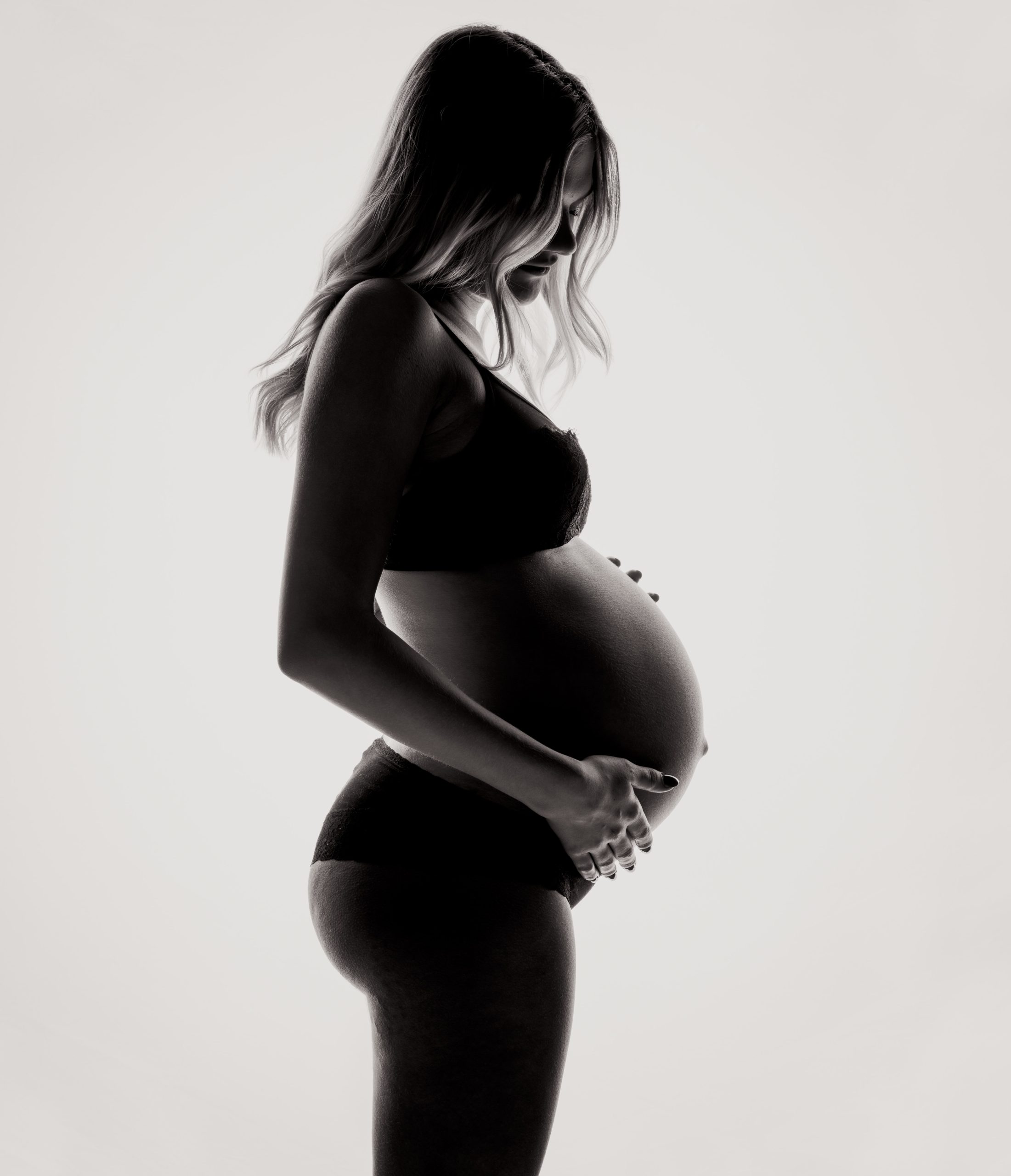 εγκυος scaled - Διατροφική Παρακολούθηση  και  πρόγραμμα για Ενίσχυση Γονιμότητας, Εγκυμοσύνη και Θηλασμό